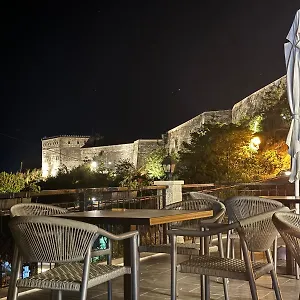 Maison d'hôtes With Castle View, Gjirokastër